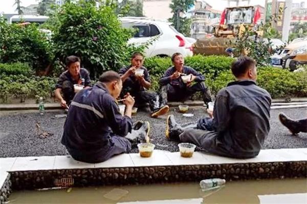 卓寶有愛 | 成都卓寶員工參與抗洪救災